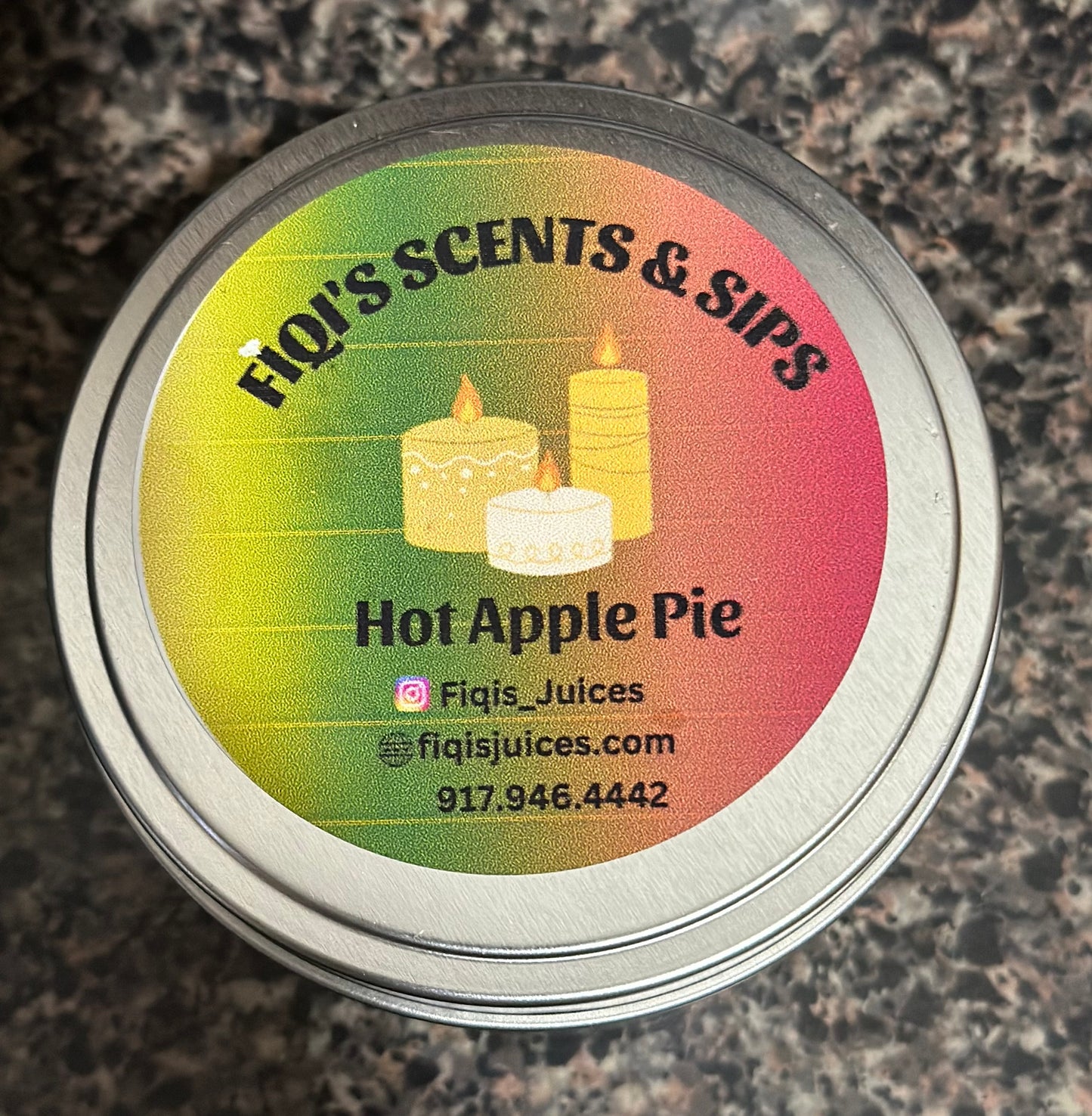Hot Apple Pie scented candle